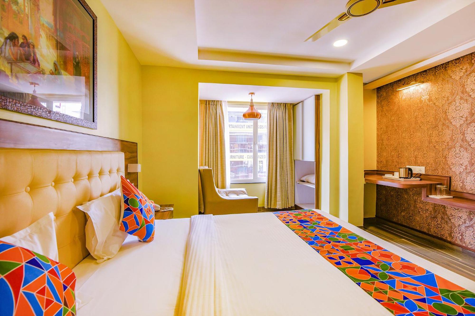 Fabhotel Phoenix Resorts - Nr M Chinnaswamy Stadium バンガロール エクステリア 写真